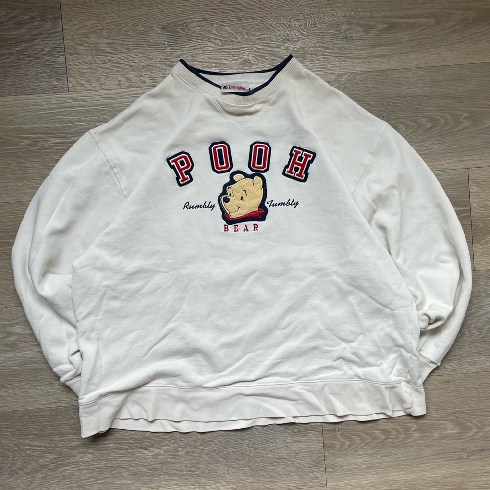 SOLD Vintage Disneyland Pooh Bear White Crewneck